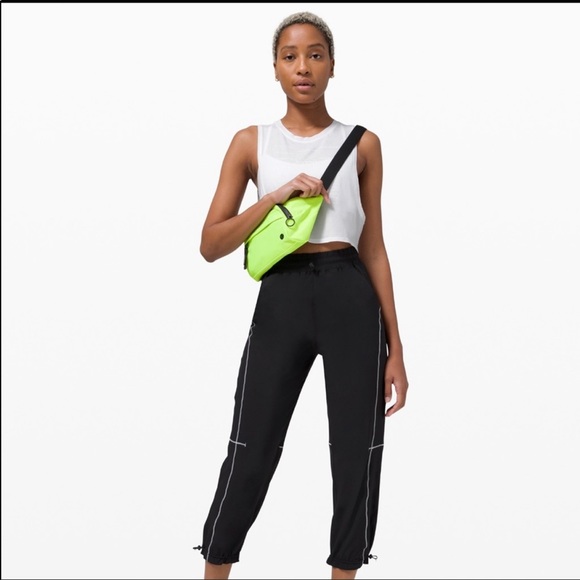 Lululemon Muscle Love Crop Tank Top Graphic - Picture 5 of 8